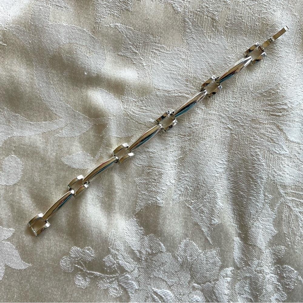 Elegant Silver Bracelet
